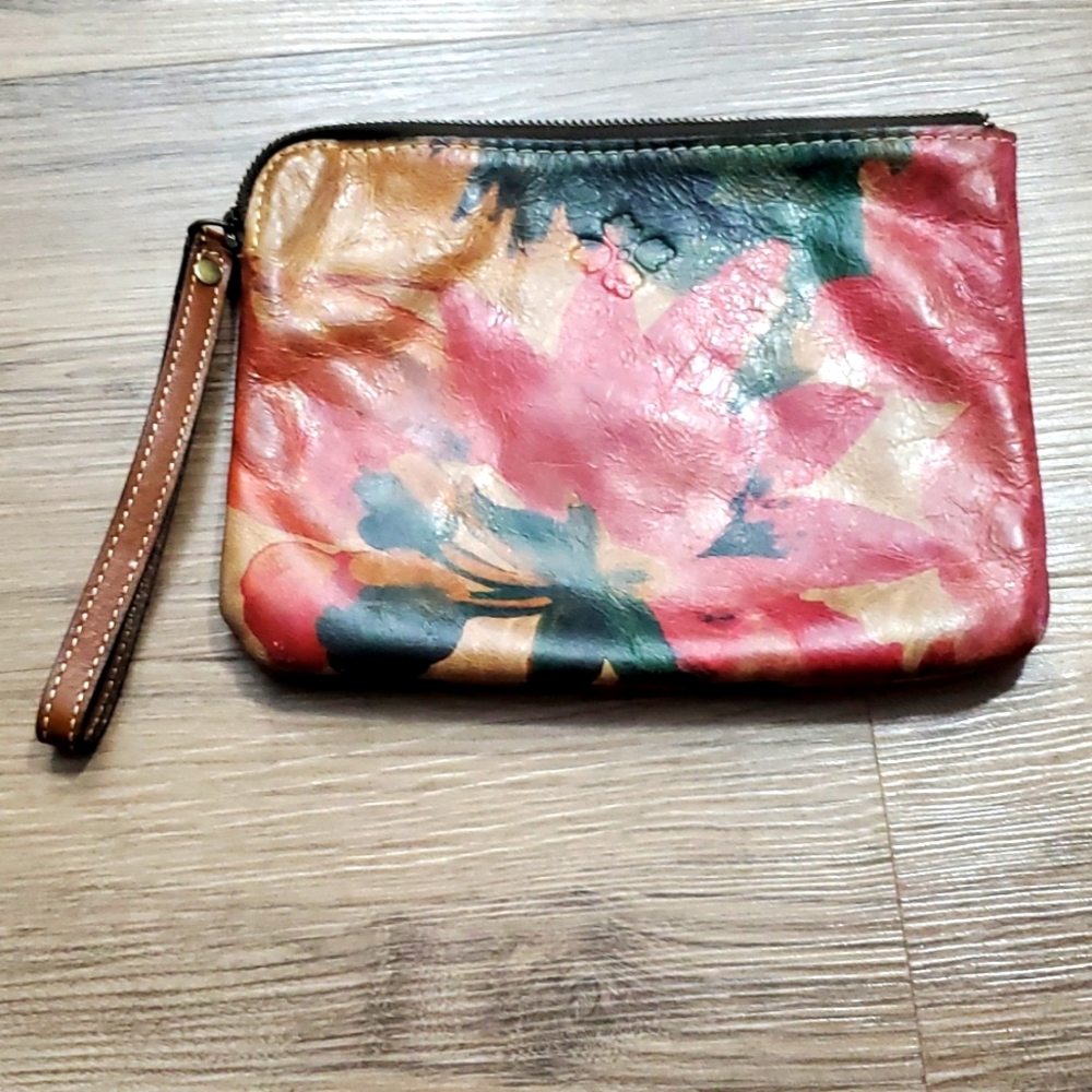 Patricia Nash Floral Cassini Leather Wristlet